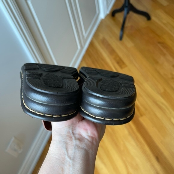 Born Leather sandals in a size 9 slip on slide on brown leather walking dresses - Picture 15 of 17